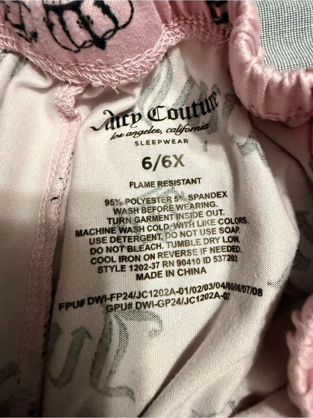 Juicy Couture Girls Pink Logo Print Satin Pajama Set Size 6/6X